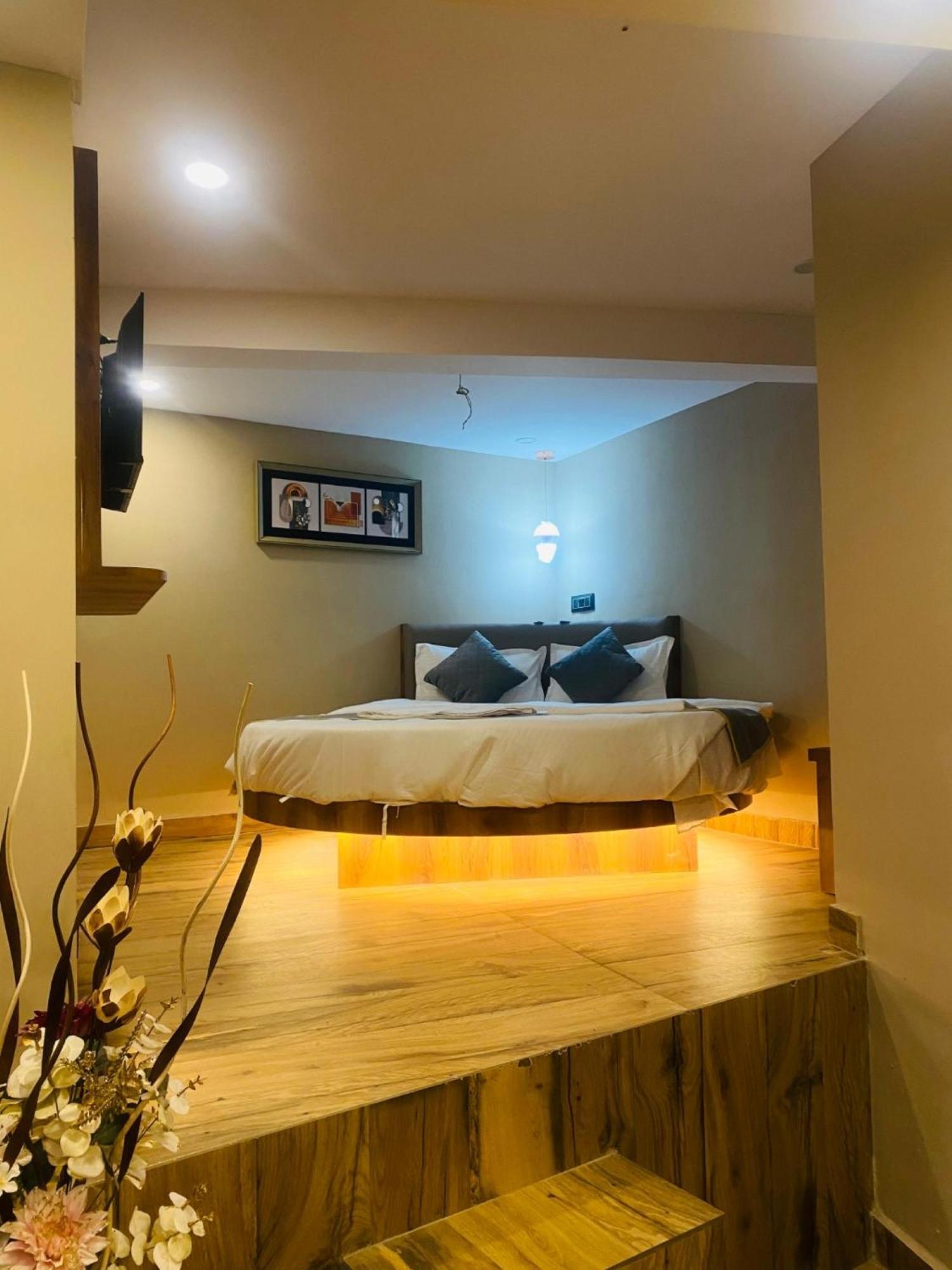 Hotel Zara International Mumbai Exterior photo